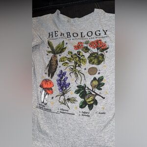 Herbology Graphic Tee - Gray